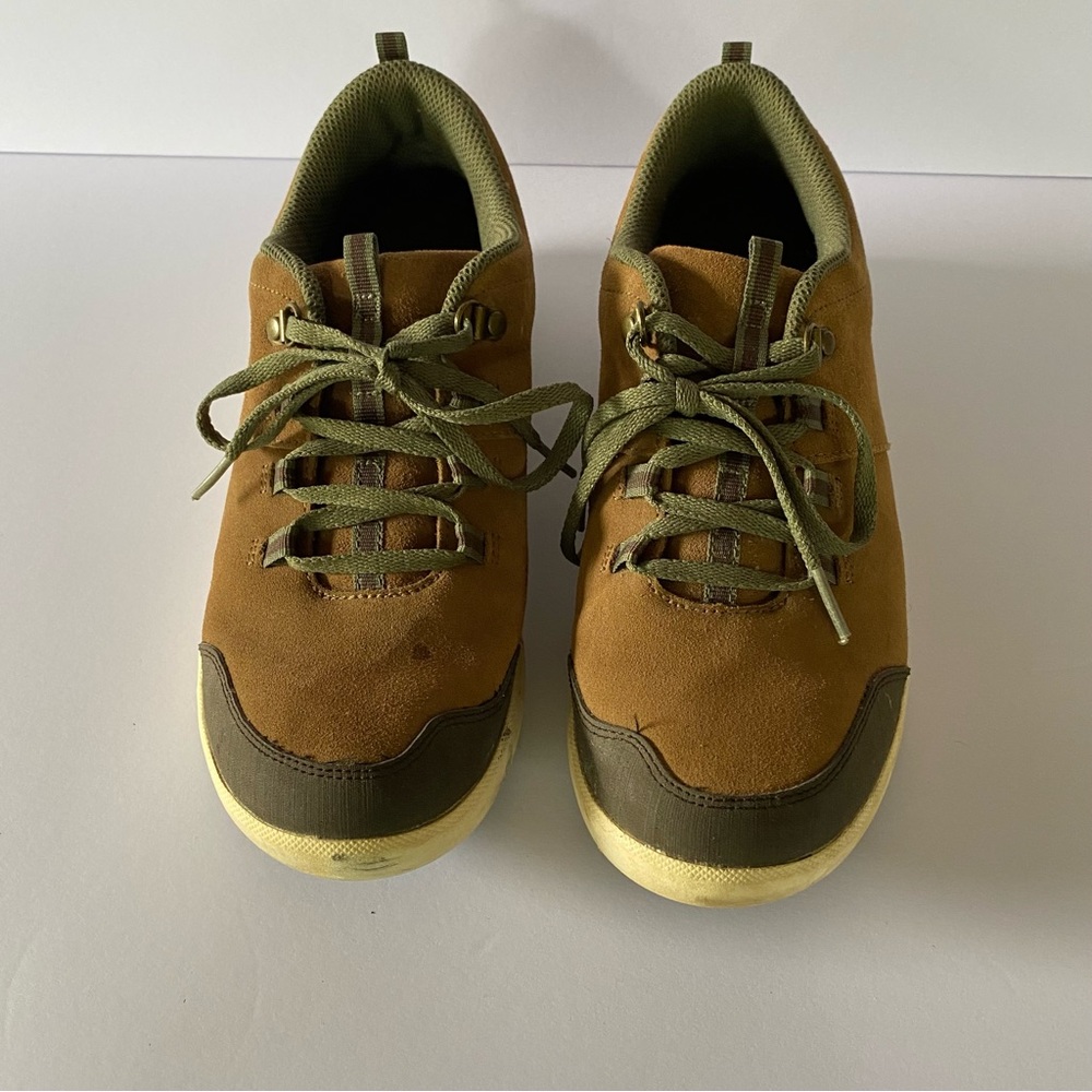 Merrell Women’s Freewheel Tan & Brown Lace Up Suede Sneaker Shoe Size 6.5